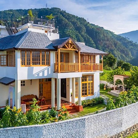 Stayvista At The Oakridge 4 Bhk Villa In Dharamshala With Jacuzzi & Balcony Chamba  Zewnętrze zdjęcie