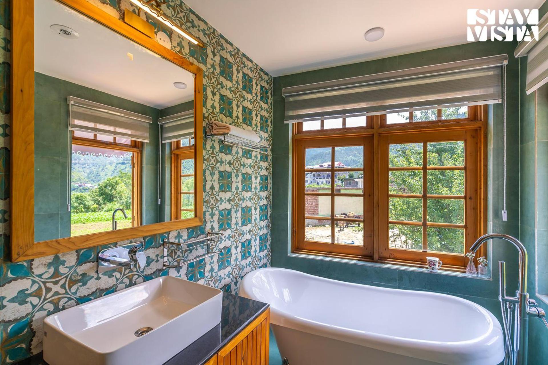 Stayvista At The Oakridge 4 Bhk Villa In Dharamshala With Jacuzzi & Balcony Chamba  Zewnętrze zdjęcie
